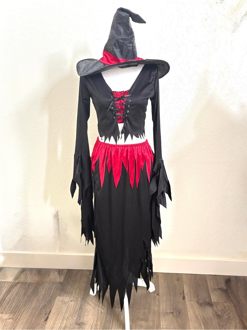 Black and Red 3 Piece Adult Witch Halloween Costume Top Skirt Hat